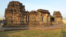 Kashivishweshwara Temple at Lakkundi, with Surya shrine on right